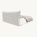 Helsinki Luxurious Queen Platform Bed with Tufted Velvet Headboard